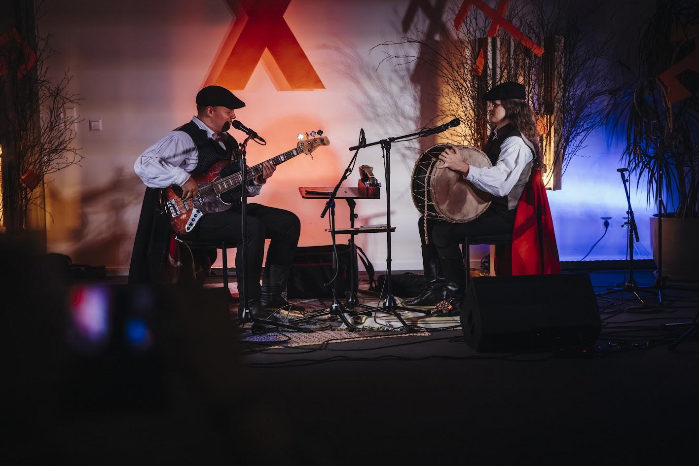 X Tartu Folk: Kohvikulava Vanemuises; Foto: Peeter Paaver 